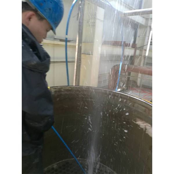 高壓(yā)水除垢 高壓水除垢